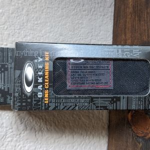 Oakley Lens Cleaning Kit